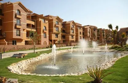 Apartment - 2 Bedrooms - 2 Bathrooms for sale in Green 3 - 2nd District - Sheikh Zayed City - Giza