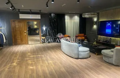 Duplex - 3 Bedrooms - 3 Bathrooms for sale in Mohamed Hussein Mahmoud St. - Area E - Ganoob El Acadimia - New Cairo City - Cairo