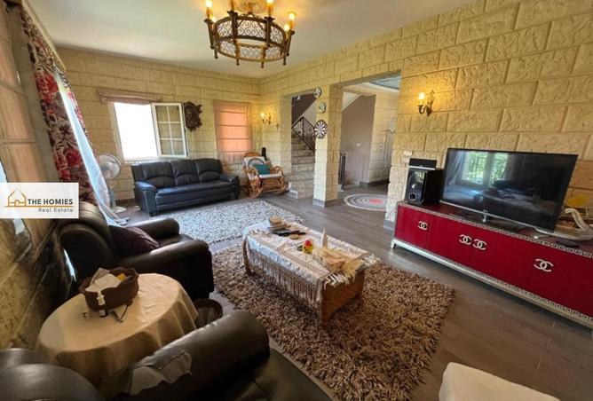 8321062 - Property Image 2