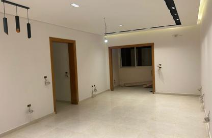 Apartment - 3 Bedrooms - 2 Bathrooms for sale in North Lotus - El Lotus - New Cairo City - Cairo
