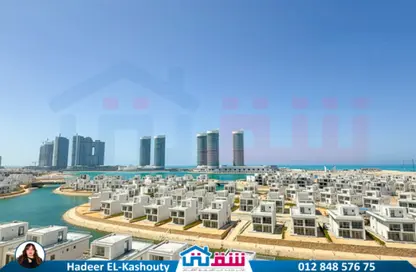 Chalet - 2 Bedrooms - 2 Bathrooms for sale in New Alamein City - Al Alamein - North Coast