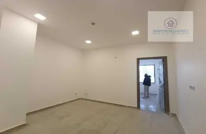 Office Space - Studio - 1 Bathroom for rent in Lake View Residence - 5th Settlement Compounds - The 5th Settlement - New Cairo City - Cairo