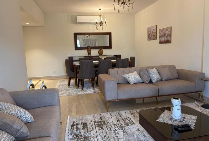 8221813 - Property Image 3