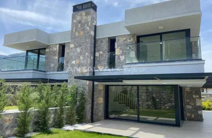 Villa - 4 Bedrooms - 4 Bathrooms for sale in Hood 3 St. - Green Belt - 6 October City - Giza