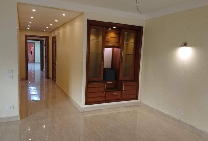 8120924 - Property Image 3