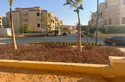 Apartment - 2 Bedrooms - 2 Bathrooms for sale in Maadi View - El Shorouk Compounds - Shorouk City - Cairo