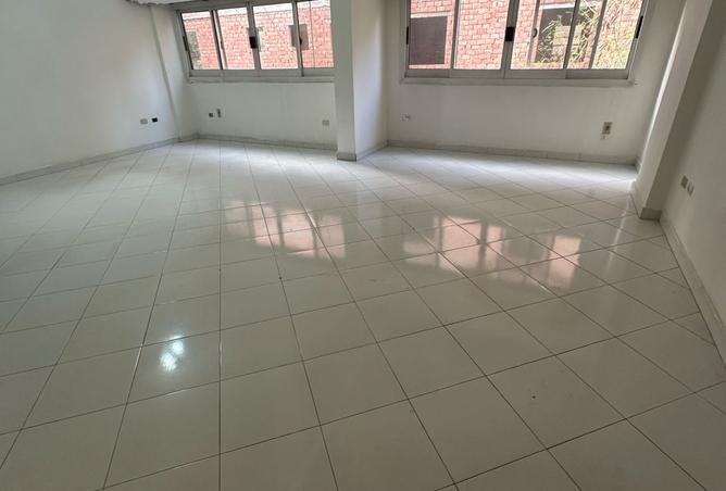 8215030 - Property Main Image