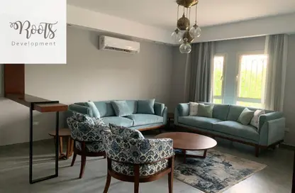 منزل مزدوج - 3 غرف نوم - 4 حمامات للايجار في شارع 10 - جرينز - الحي السادس - الشيخ زايد - الجيزة