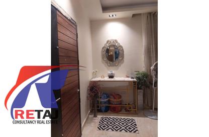 Apartment - 2 Bedrooms - 2 Bathrooms for rent in Area D - Ganoob El Acadimia - New Cairo City - Cairo
