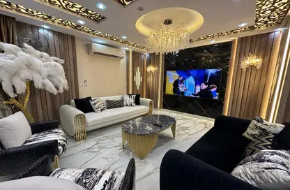 شقة - 3 غرف نوم - 3 حمامات للايجار في شارع لبنان - المهندسين - الجيزة