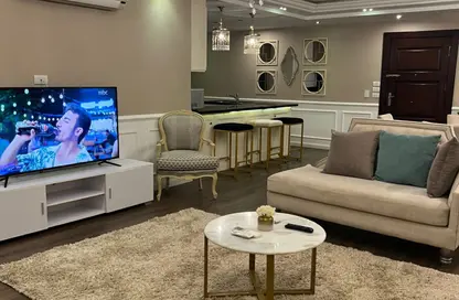 شقة - 2 غرف نوم - 1 حمام للايجار في طريق بيفرلي هيلز - الحي السابع عشر - الشيخ زايد - الجيزة