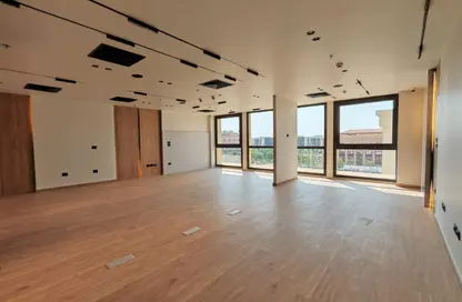 Office Space - Studio - 1 Bathroom for rent in Mivida - 5th Settlement Compounds - The 5th Settlement - New Cairo City - Cairo