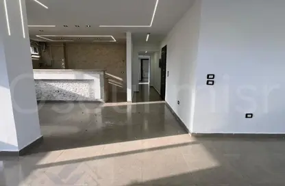 شقة - 3 غرف نوم - 2 حمامات للبيع في الحي العاشر - الشيخ زايد - الجيزة