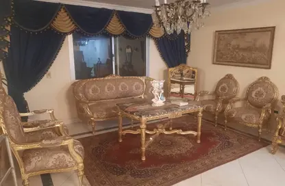 شقة - 2 غرف نوم - 1 حمام للبيع في شارع نجاتي سراج - المنطقة الثامنة - مدينة نصر - القاهرة