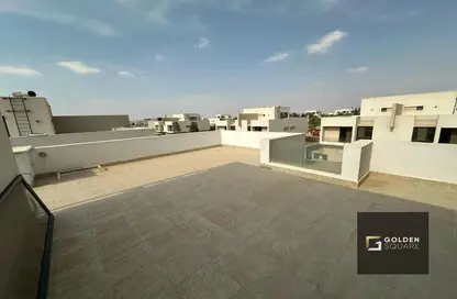 منزل مزدوج - 6 غرف نوم - 4 حمامات للبيع في كمبوند البروج - كمبوندات الشروق - مدينة الشروق - القاهرة