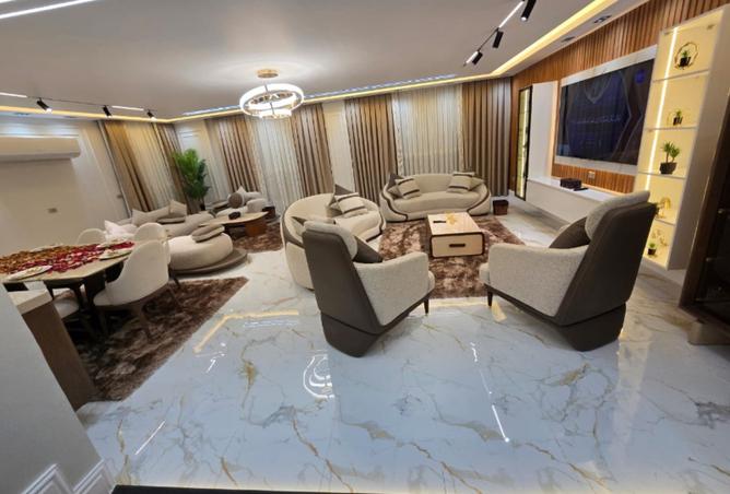 8204889 - Property Main Image