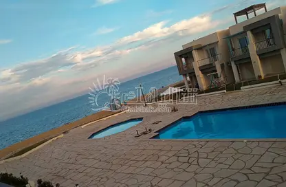 Chalet - 2 Bedrooms - 1 Bathroom for sale in Coronado Marina - Al Ain Al Sokhna - Suez