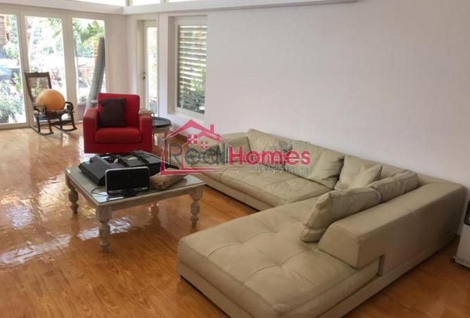 8060775 - Property Image 2