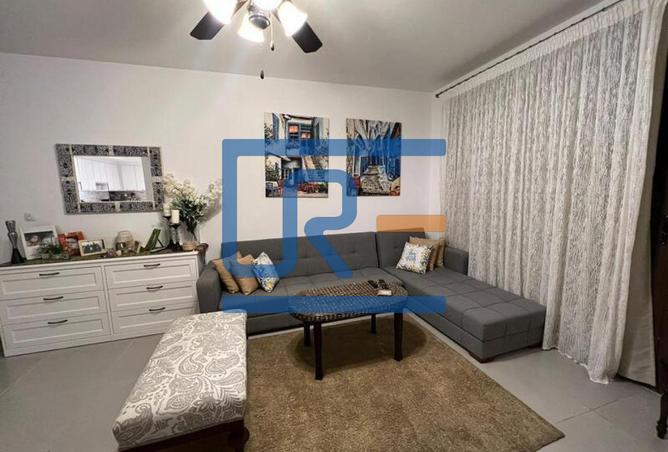 8086725 - Property Image 2