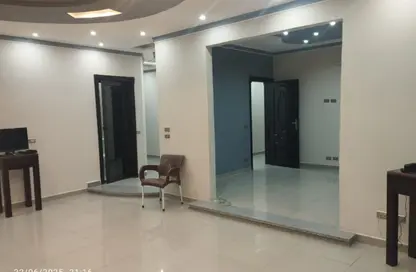 Apartment - 3 Bedrooms - 2 Bathrooms for sale in Al Khamayel city - Sheikh Zayed Compounds - Sheikh Zayed City - Giza