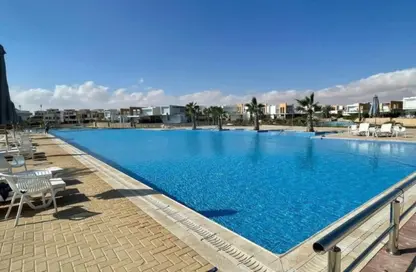 منزل مزدوج - 2 غرف نوم - 2 حمامات للبيع في رملة ليك سايد - قسم الضبعة - الساحل الشمالي