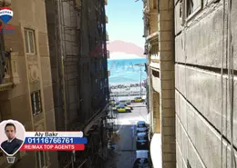 Apartment - 3 Bedrooms - 2 Bathrooms for sale in Abdel Salam Aref St. - Laurent - Hay Sharq - Alexandria