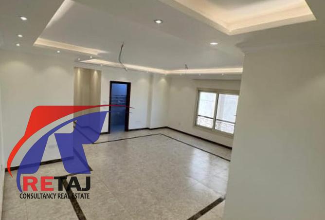 8304653 - Property Image 2