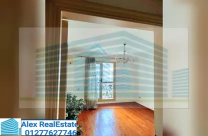 Apartment - 2 Bedrooms - 2 Bathrooms for rent in Roshdy St. - Roushdy - Hay Sharq - Alexandria