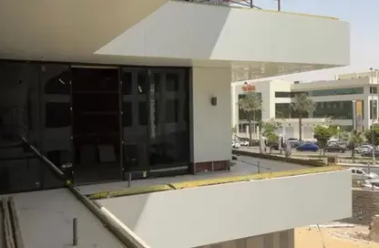 عيادة - استوديو - 2 حمامات للبيع في سنترال افينيو - الحي الثاني - الشيخ زايد - الجيزة