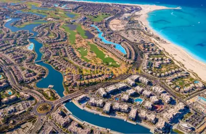شاليه - 5 غرف نوم - 4 حمامات للبيع في مراسي - سيدي عبد الرحمن - الساحل الشمالي