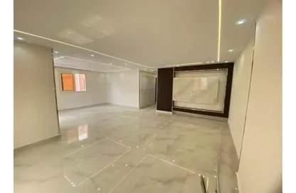 Apartment - 3 Bedrooms - 2 Bathrooms for sale in Mohamed Mandour St. - 1st Zone - Nasr City - Cairo