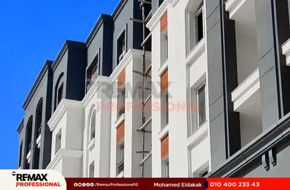 Apartment - 3 Bedrooms - 3 Bathrooms for sale in Alex West - Alexandria Compounds - Alexandria Apartment - 3 Bedrooms - 3 Bathrooms for sale in Alex West - Alexandria Compounds - Alexandria