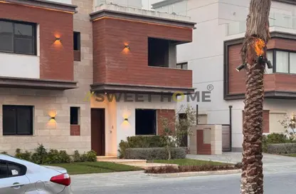 Townhouse - 3 Bedrooms - 3 Bathrooms for sale in Azzar - 5th Settlement Compounds - The 5th Settlement - New Cairo City - Cairo