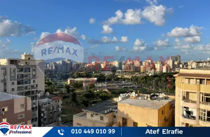 Duplex - 4 Bedrooms - 3 Bathrooms for rent in Ahmed Allam St. - Sporting - Hay Sharq - Alexandria