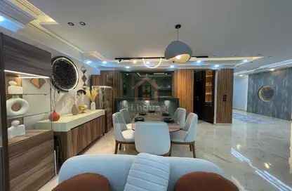 فيلا - 4 غرف نوم - 4 حمامات للايجار في شارع طلعت مصطفي - الرحاب المرحلة الخامسة - الرحاب - مدينة القاهرة الجديدة - القاهرة