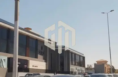 محل تجاري - استوديو - 3 حمامات للايجار في وان جولدن سكوير مول - التجمع الخامس - مدينة القاهرة الجديدة - القاهرة