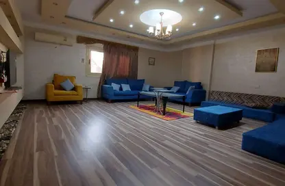 شقة - 2 غرف نوم - 2 حمامات للبيع في شارع شهاب - المهندسين - الجيزة