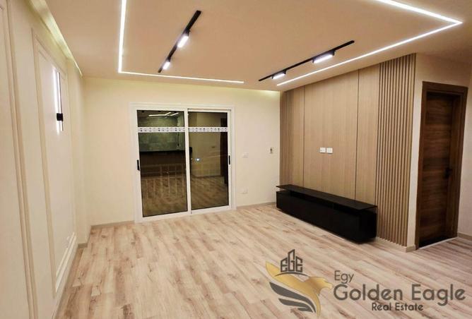 8121333 - Property Image 3