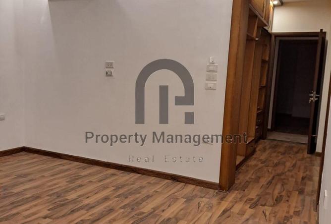 8443310 - Property Image 2