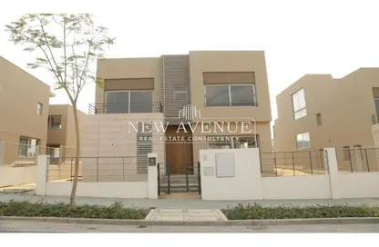 Villa - 5 Bedrooms - 7 Bathrooms for sale in Palm Hills New Cairo - 5th Settlement Compounds - The 5th Settlement - New Cairo City - Cairo