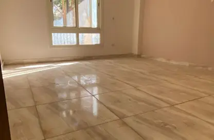 Apartment - 3 Bedrooms - 2 Bathrooms for sale in El Banafseg Apartment Buildings - El Banafseg - New Cairo City - Cairo