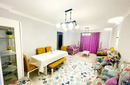 Apartment - 2 Bedrooms - 1 Bathroom for rent in Gardenia City Compound Nasr City - Zahraa Madinat Nasr - Nasr City - Cairo