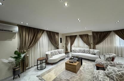 شقة - 3 غرف نوم - 3 حمامات للبيع في شارع لبنان - المهندسين - الجيزة
