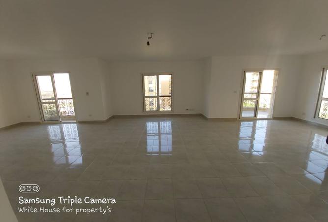 8216132 - Property Main Image