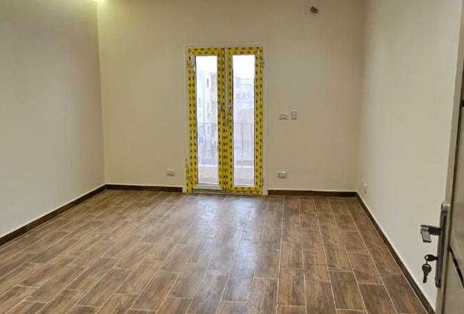 8183361 - Property Image 2