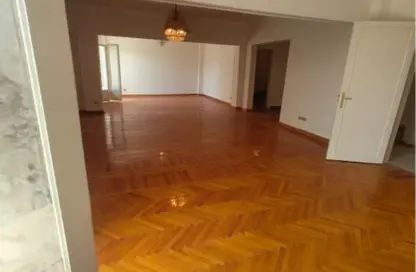 Apartment - 4 Bedrooms - 2 Bathrooms for rent in Ammar Ibn Yasser St. - El Hegaz Square - El Nozha - Cairo