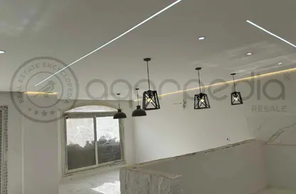 Apartment - 3 Bedrooms - 2 Bathrooms for sale in Stone Residence - 5th Settlement Compounds - The 5th Settlement - New Cairo City - Cairo