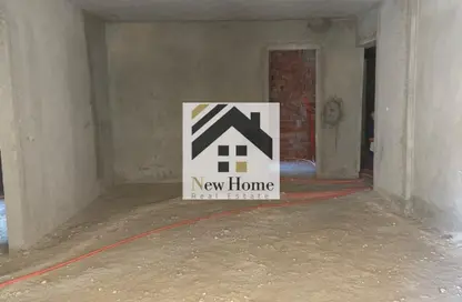Apartment - 3 Bedrooms - 2 Bathrooms for sale in Zahraa El Maadi - Hay El Maadi - Cairo