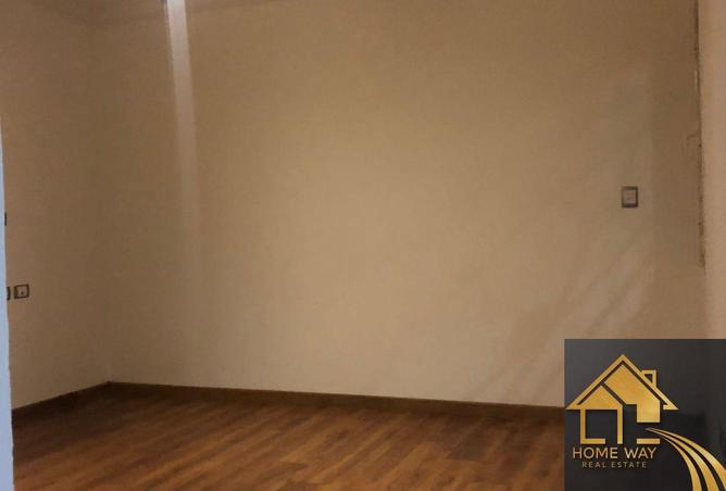 8455921 - Property Image 2