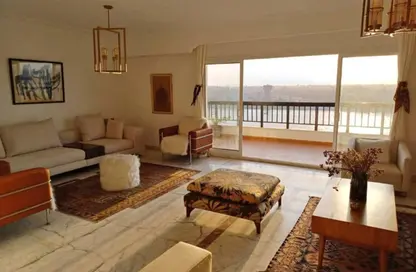 Apartment - 1 Bedroom - 1 Bathroom for sale in Zamalek - Cairo